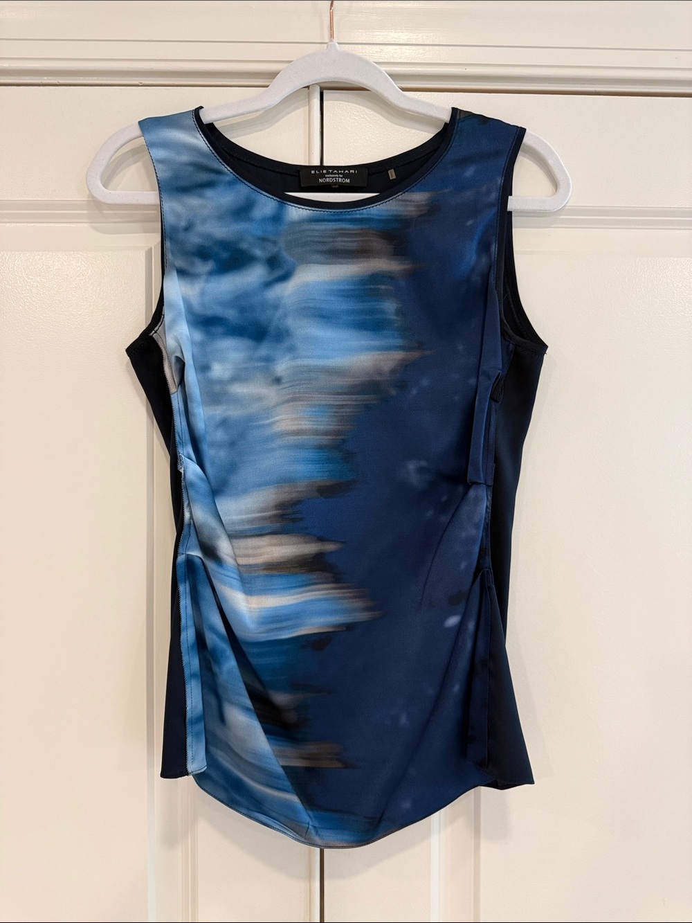 Elie Tahari Blue and Light Blue Abstract Sleeveless Shell